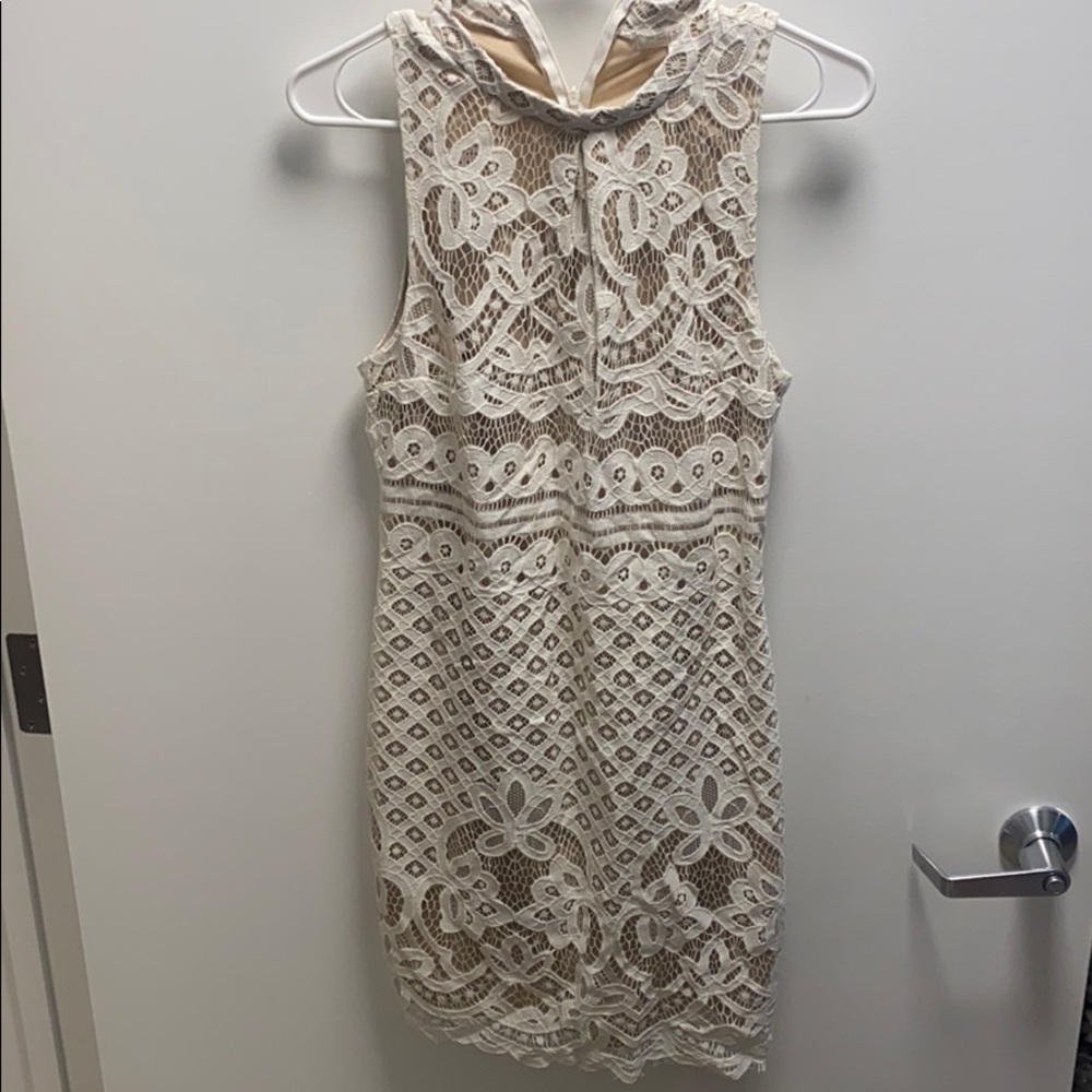 Sleeveless Lace Dress